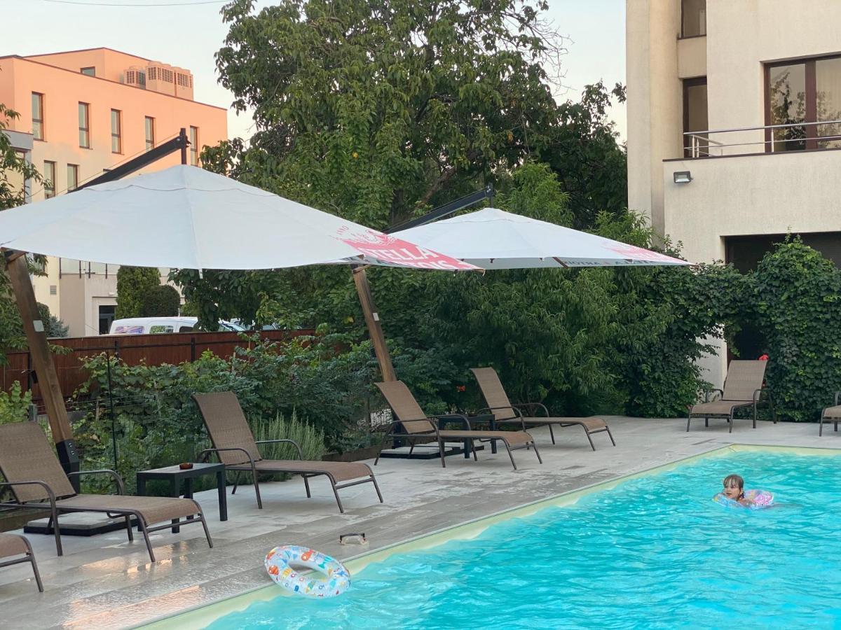 Hotel Perla Тімішоара Екстер'єр фото